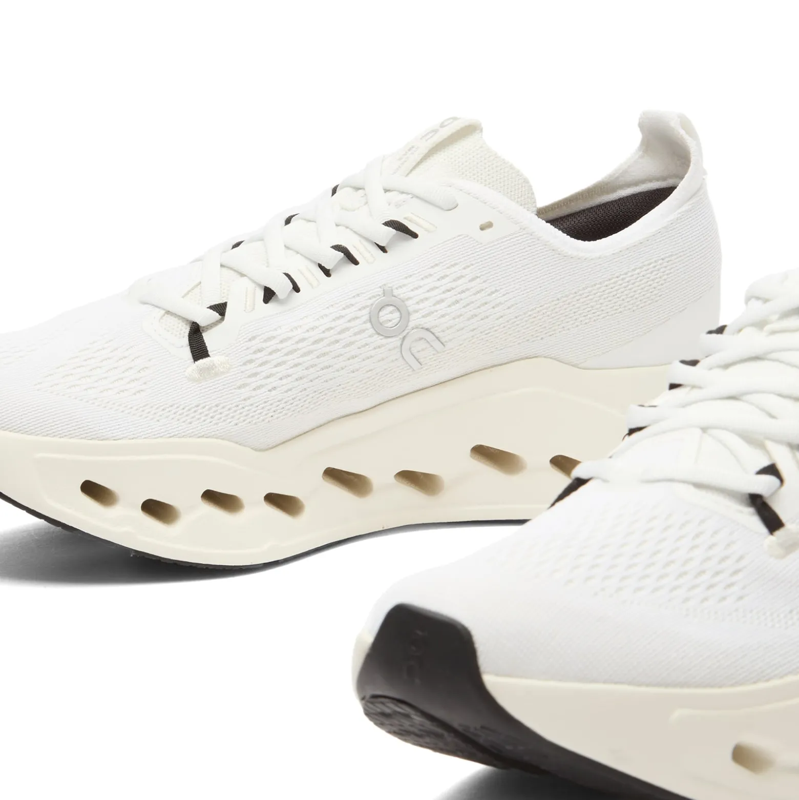 On Cloudsurfer Max Sneakers