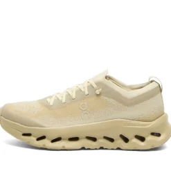 ON Cloudtilt Moon Sneaker