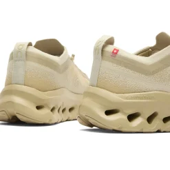 ON Cloudtilt Moon Sneaker
