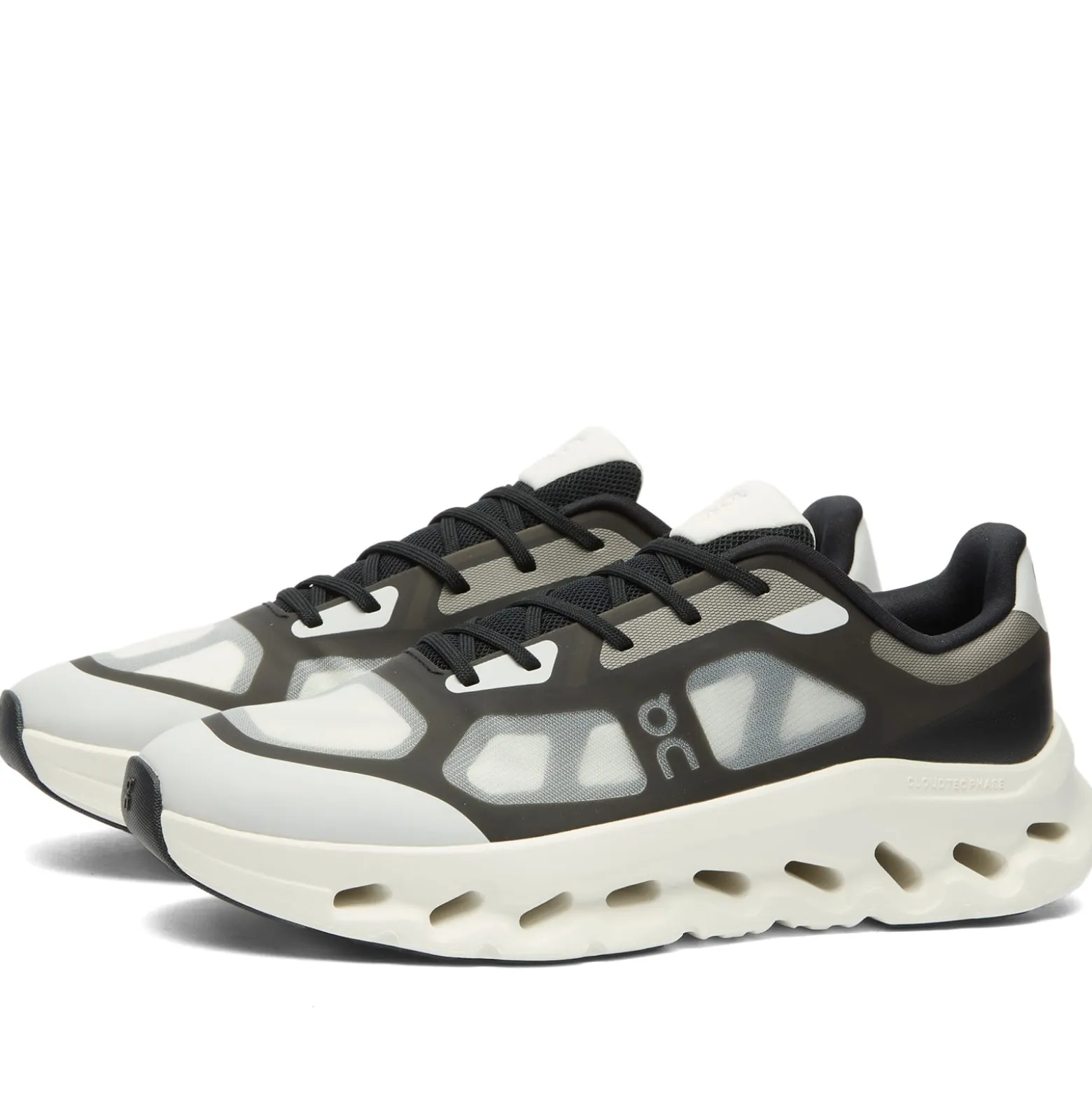 ON Cloudtilt Remix Sneaker