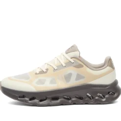 ON Cloudtilt Remix Sneaker