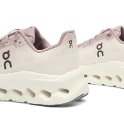 ON Cloudtilt Sneaker