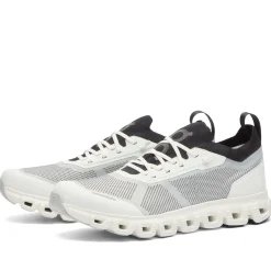 ON Cloud 6 Versa Sneaker