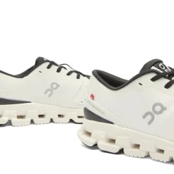 ON Cloud x 4 Sneaker