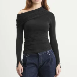 Peachy Den The Kylie Cold Shoulder Top