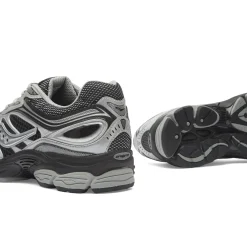 Saucony Progrid Omni 9 Sneaker