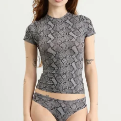 SKIMS Fits Everybody Thong