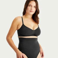 SKIMS Seamless Sculpt Bralette