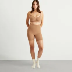SKIMS Seamless Sculpt Mid Thigh Short