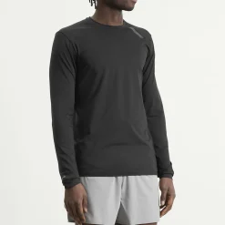 Soar Longsleeve Tech T-Shirt