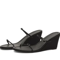 ST. Agni Petit Belt Detail Wedge