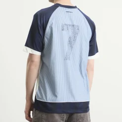 Umbro Panelled Raglan Shirt