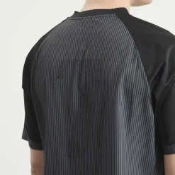 Umbro Panelled Raglan Shirt